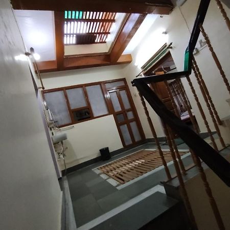 Heritage Homestay@Old City Near Ganges Varanasi Esterno foto