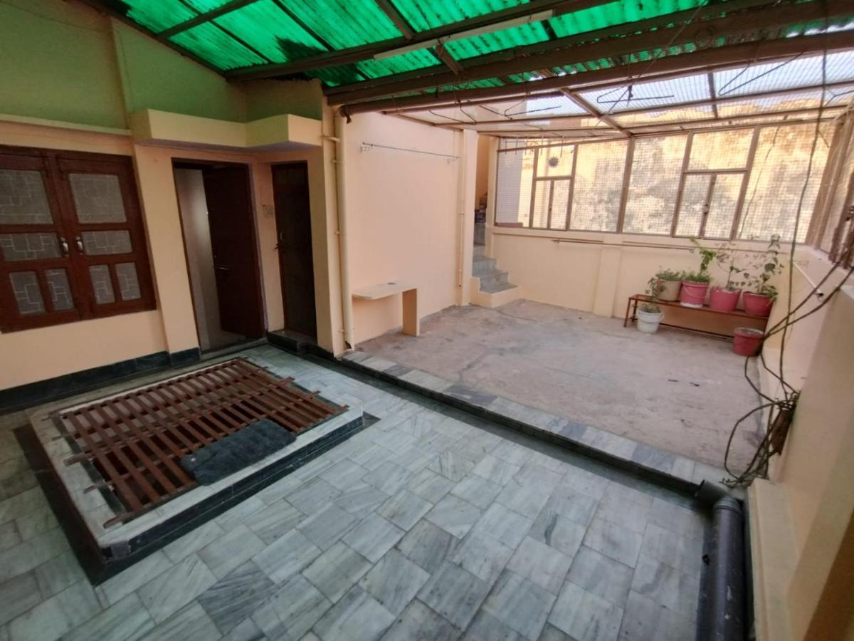 Heritage Homestay@Old City Near Ganges Varanasi Esterno foto
